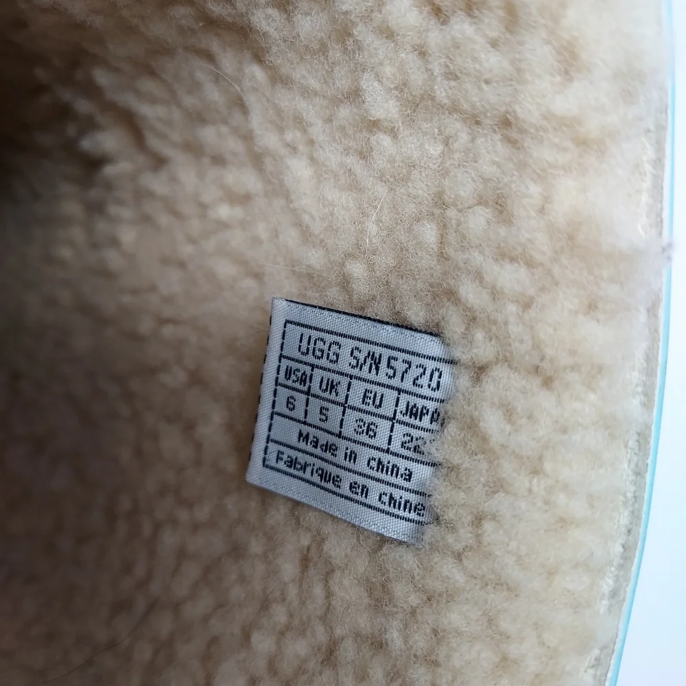 Ugg Fur Lined Striped Rain Boots Size 6 - Picture 8 of 10